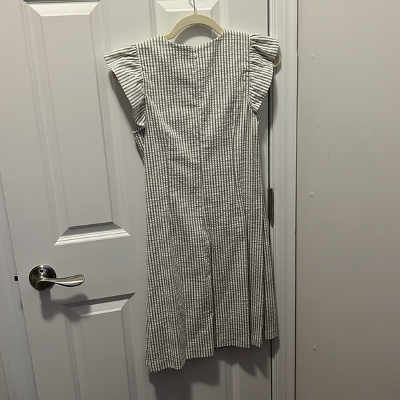 JH grey and white striped women’s size 4 dress - Picture 2 of 3
